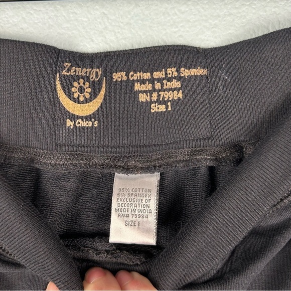 Chico's Zenergy Black Wide Leg Embroidered Jersey Cotton Pants Women's Size 1 - Picture 4 of 9